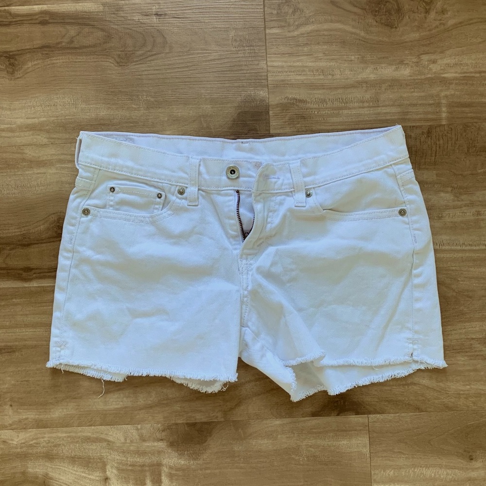 Levi’s vintage white cut off short